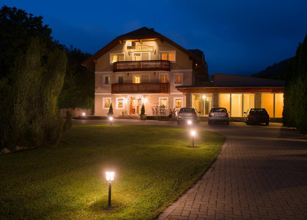 Hotel Honti Wellness Es Konferencia Szalloda Visegrád Dış mekan fotoğraf