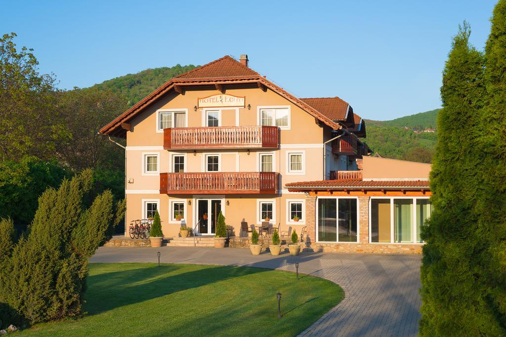 Hotel Honti Wellness Es Konferencia Szalloda Visegrád Dış mekan fotoğraf
